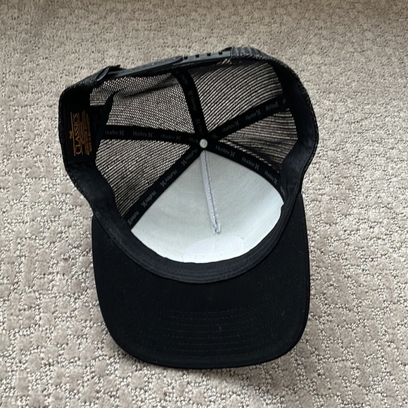 Hurley Men’s Baseball Cap. - Picture 3 of 4